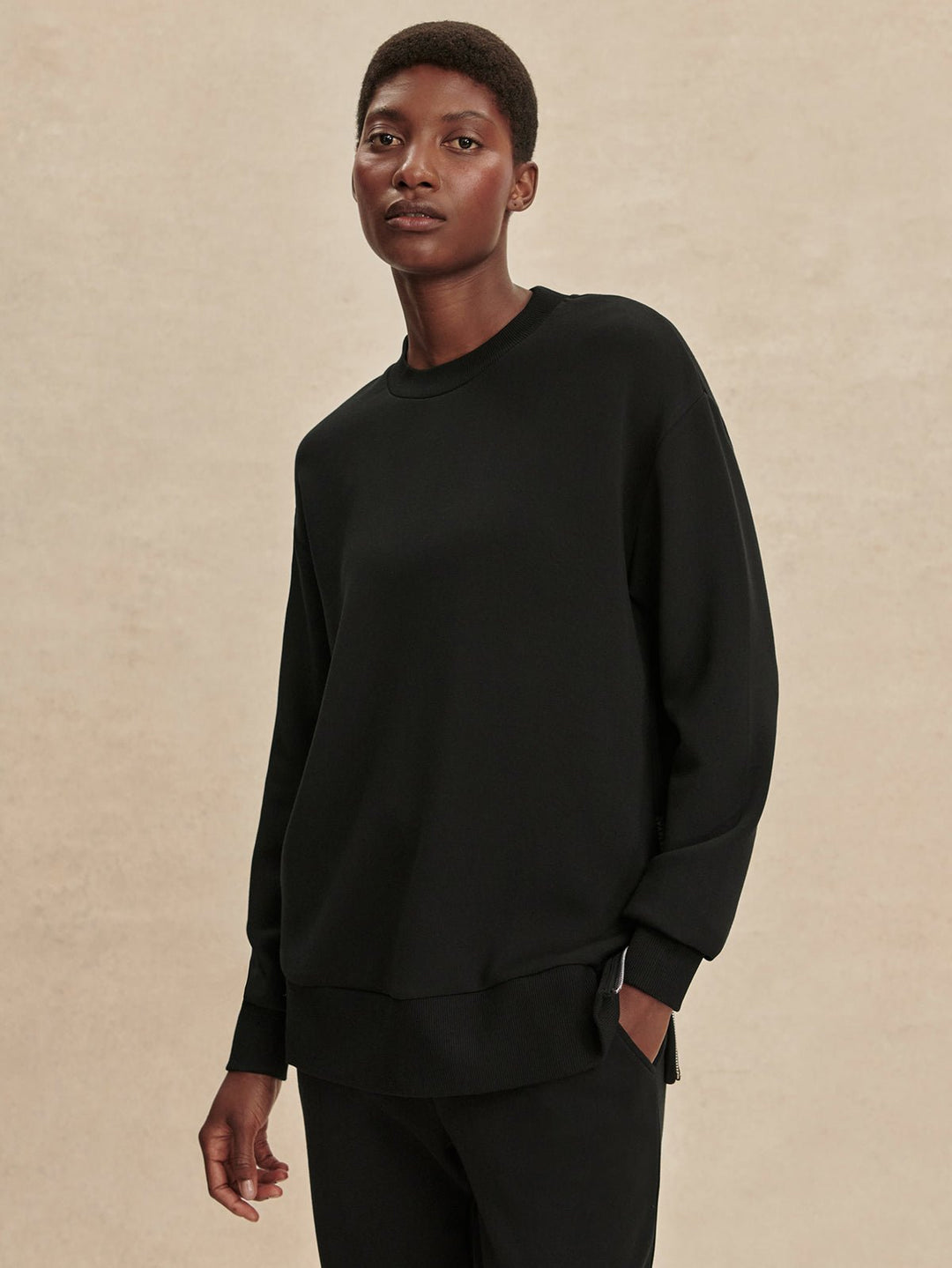 Varley - Gabriella Crewneck Sweatshirt: Black - Shorely Chic Boutique