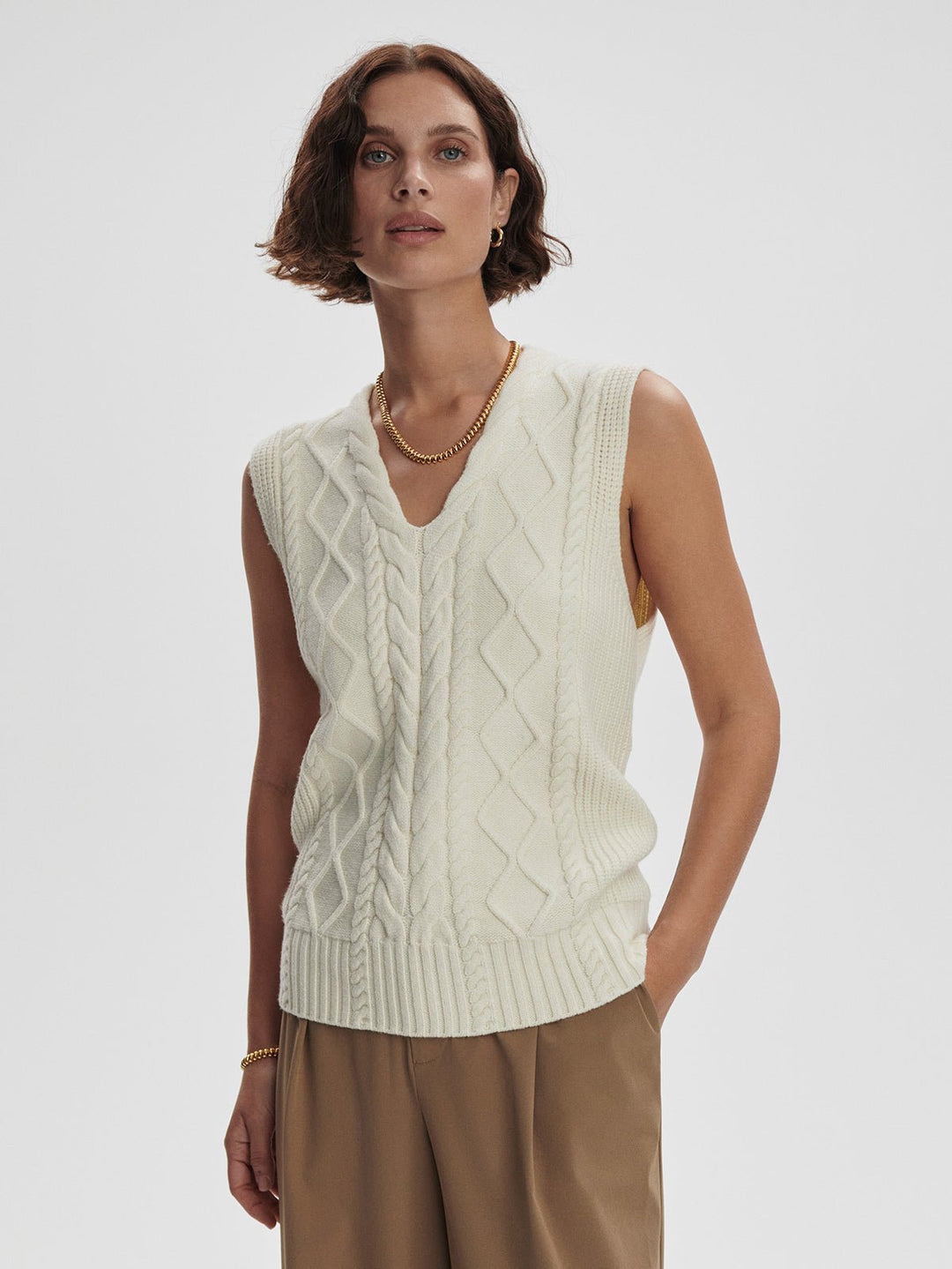 Varley - kay cable knit vest: snow white - Shorely Chic Boutique
