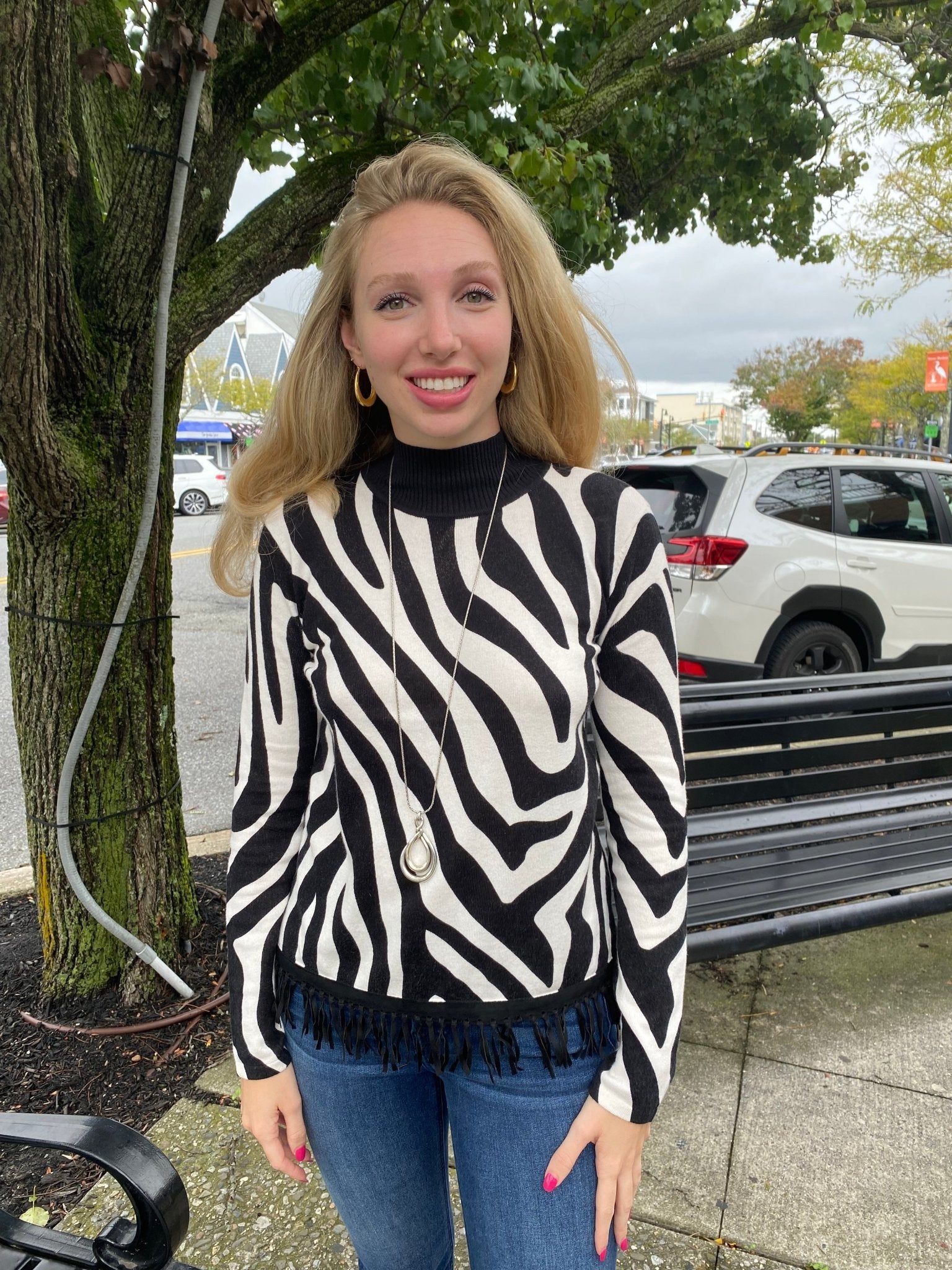 Tyler Boe - Cttn/Cashmere Zebra Print Fringe Sweater: Blk/Wht